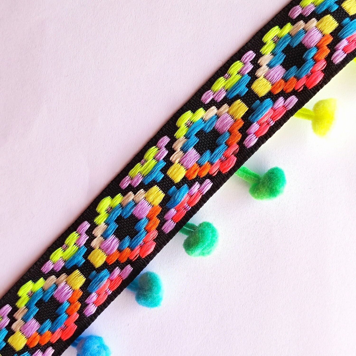 8 mètres galon pompon multicolore 4cm #1