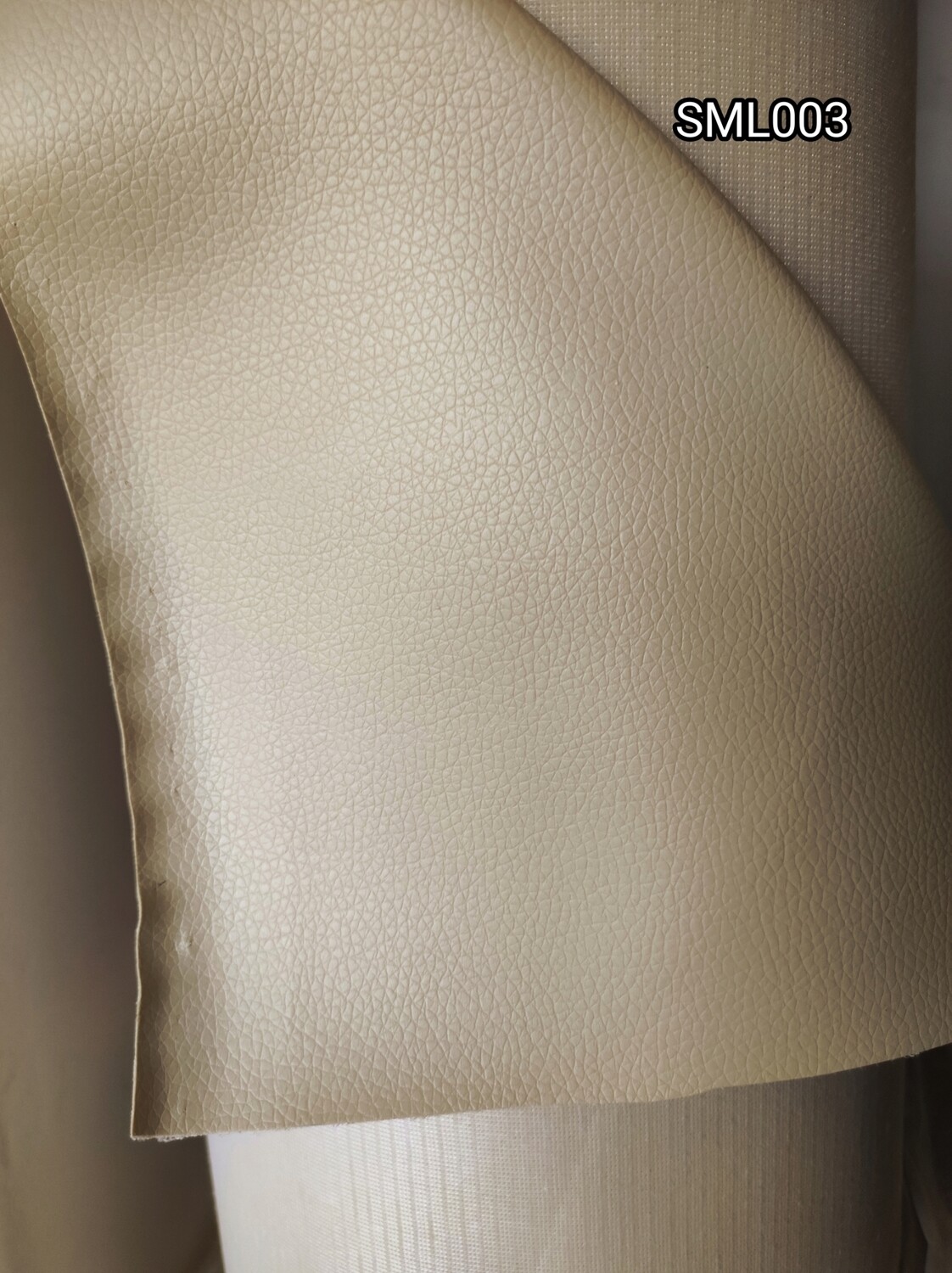 simili cuir beige clair