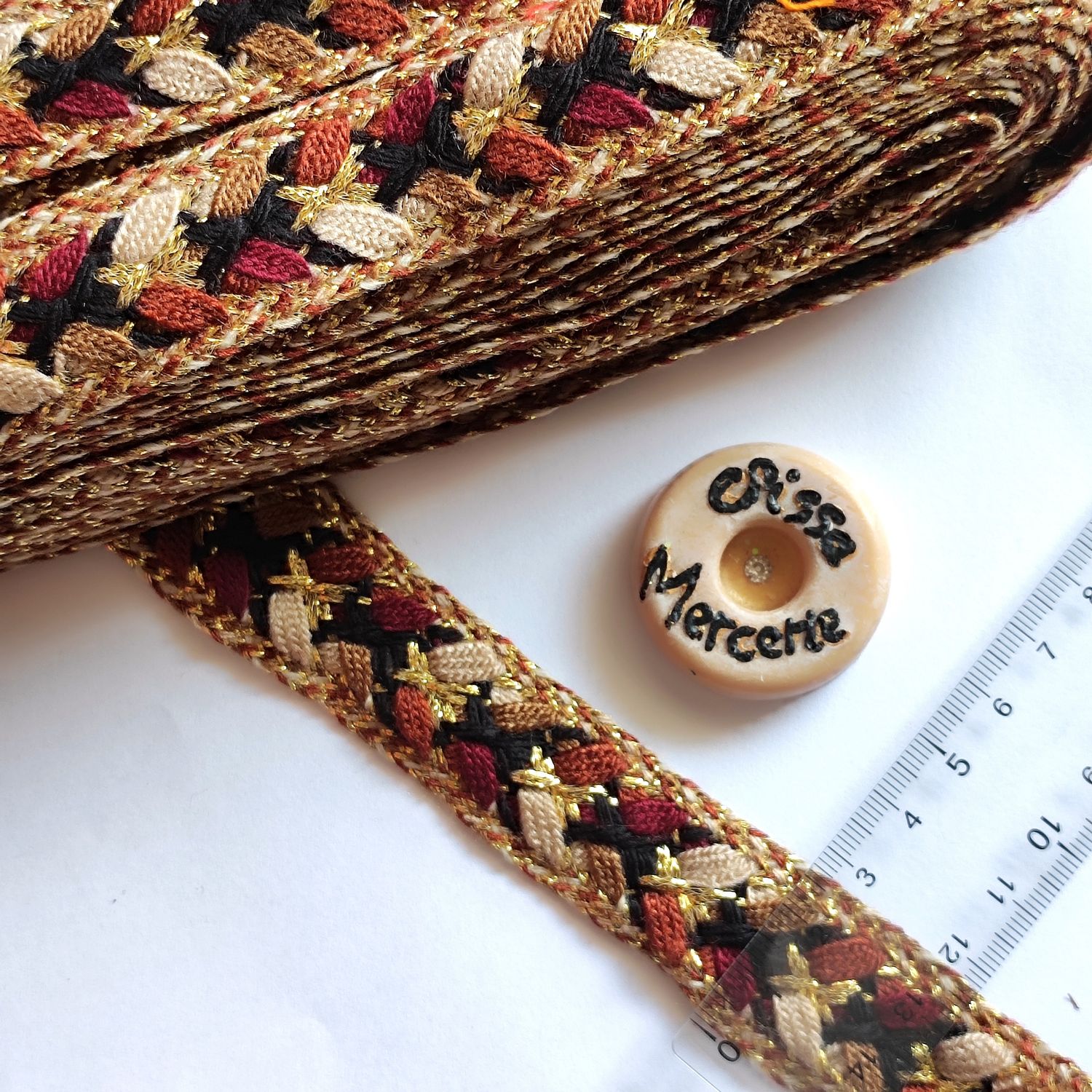 Galon marron coloré avec doré 2,5 cm