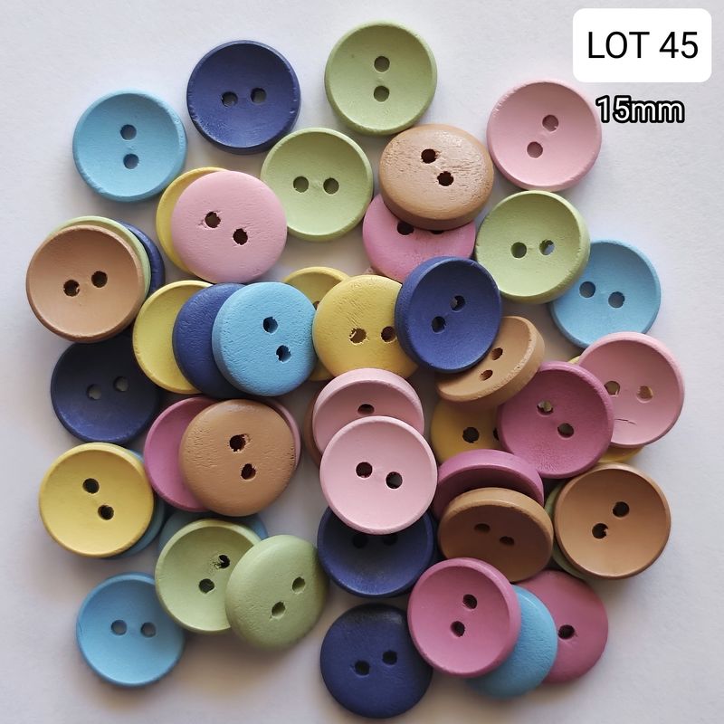50 boutons bois 1,5 cm LOT 45