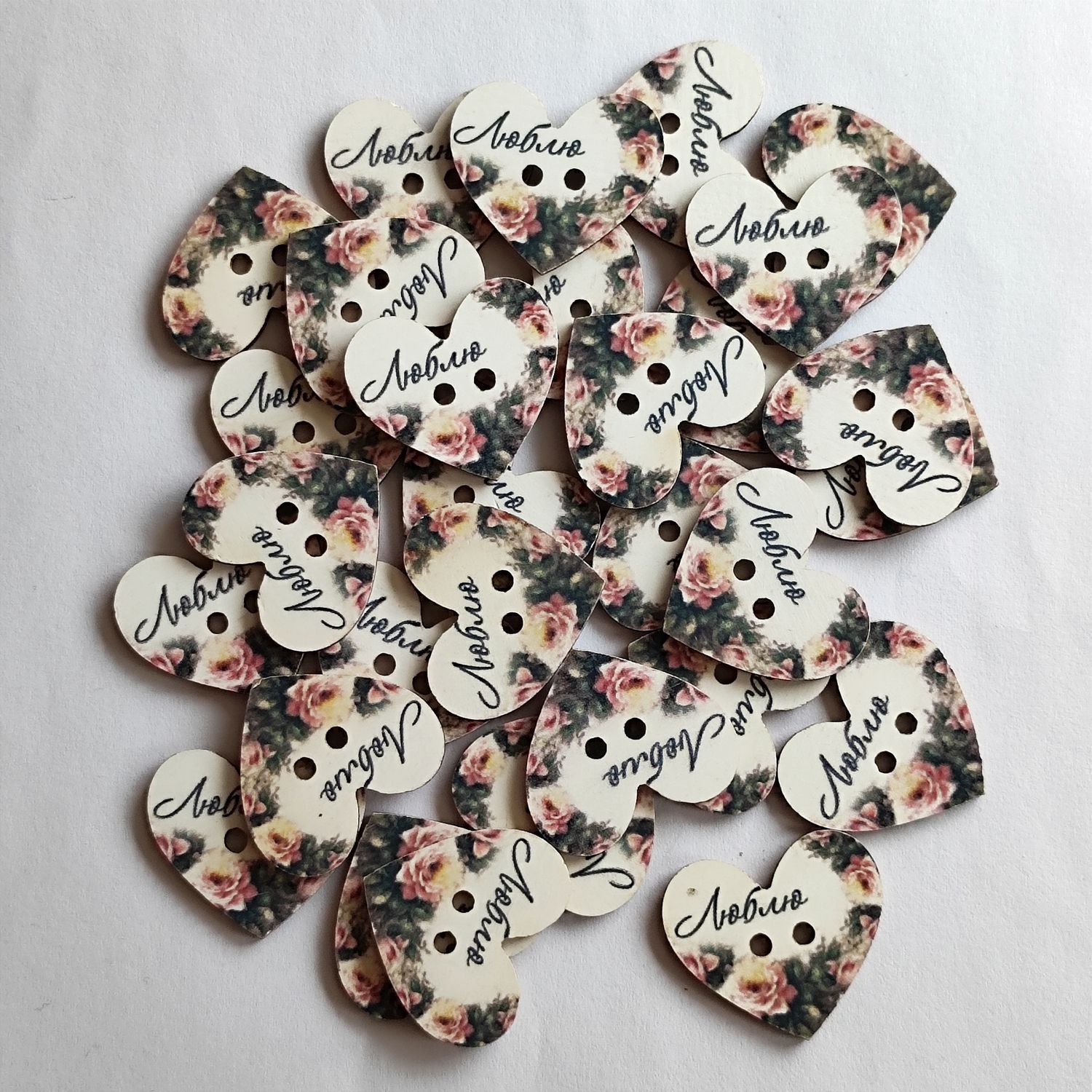 30 boutons bois coeur LOT 54