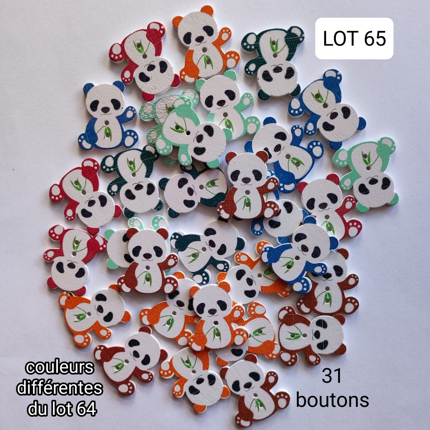 31 boutons bois panda LOT 65