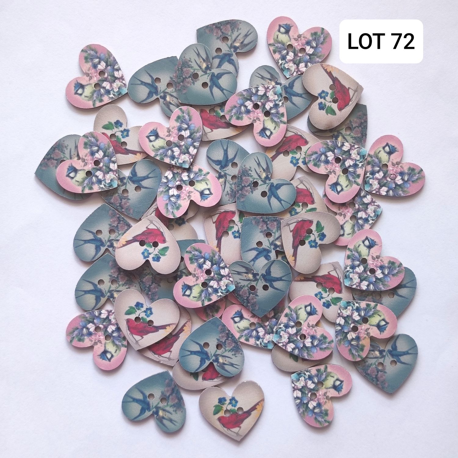 52 boutons bois coeur LOT 72