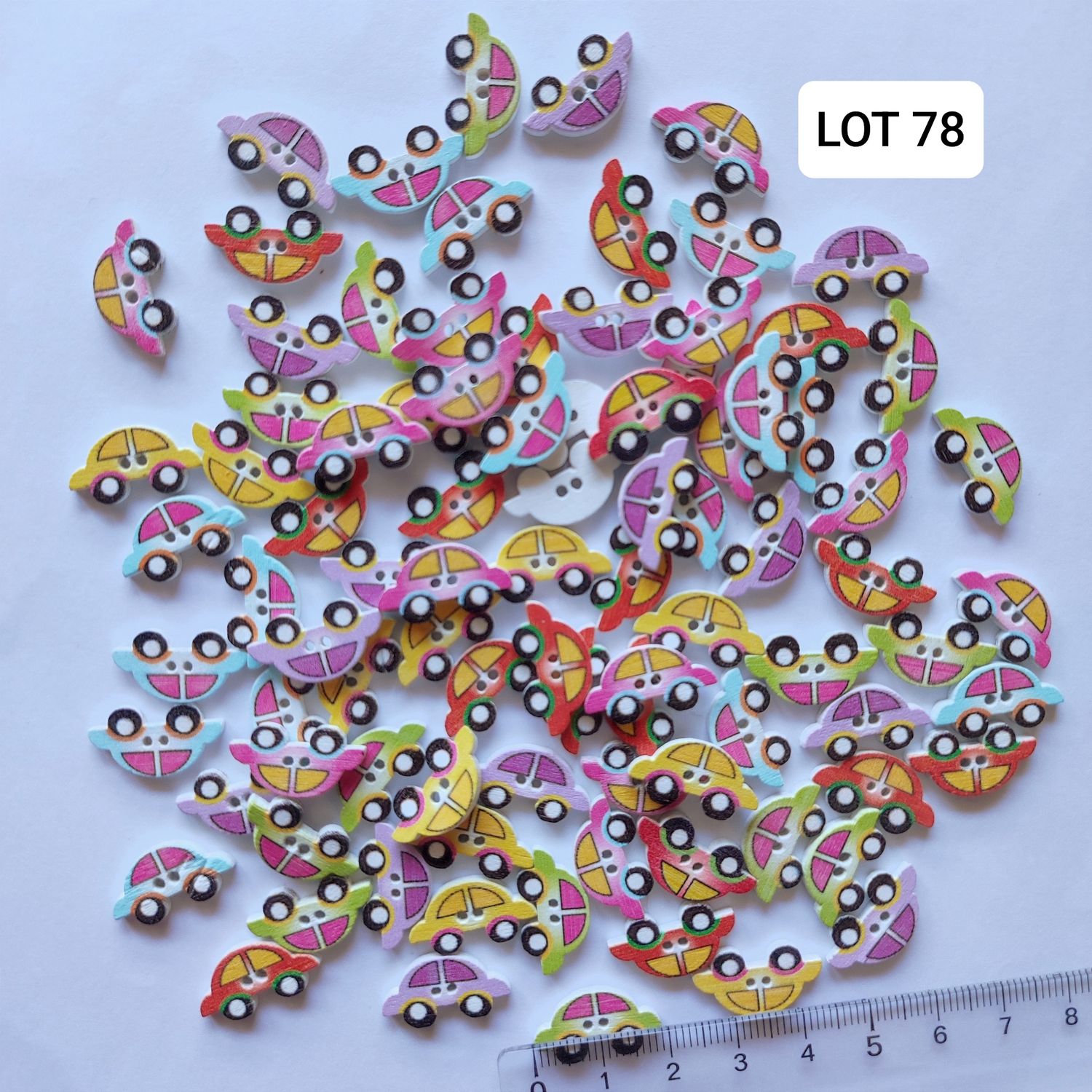 92 boutons bois voiture LOT 78