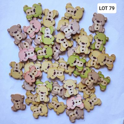 44 boutons bois ours LOT 79