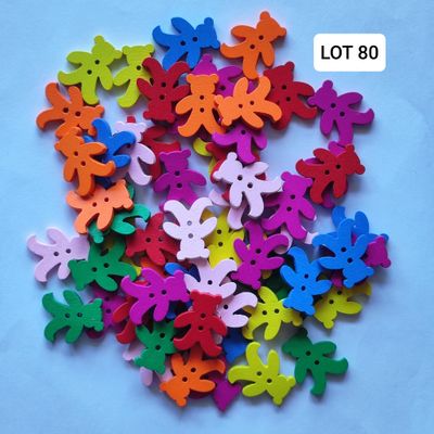 61 boutons bois ourson LOT 80