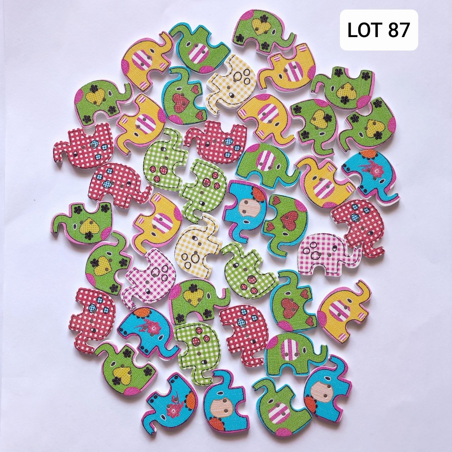  43 boutons bois éléphant LOT 87