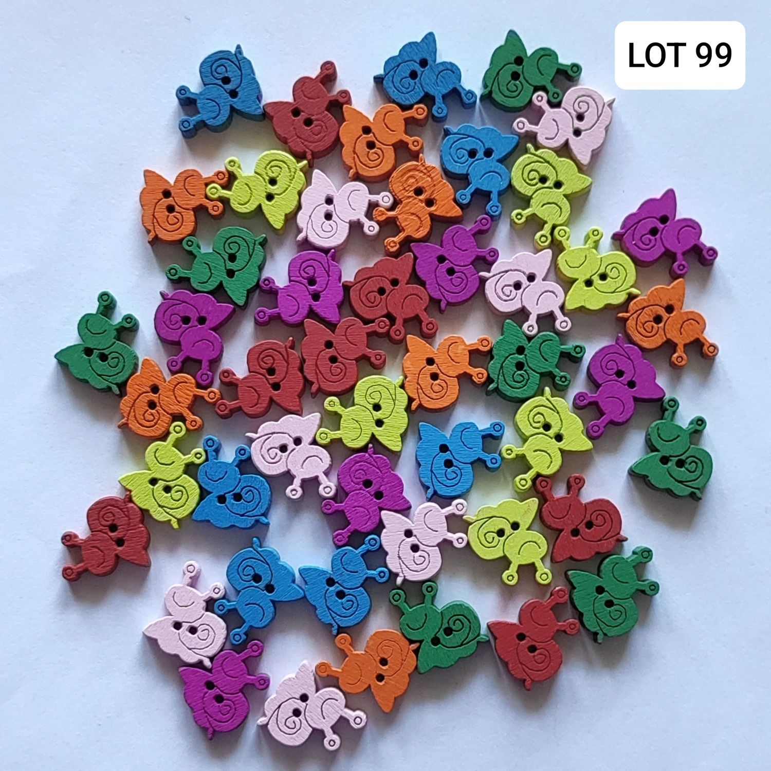  49 boutons bois escargots LOT 99