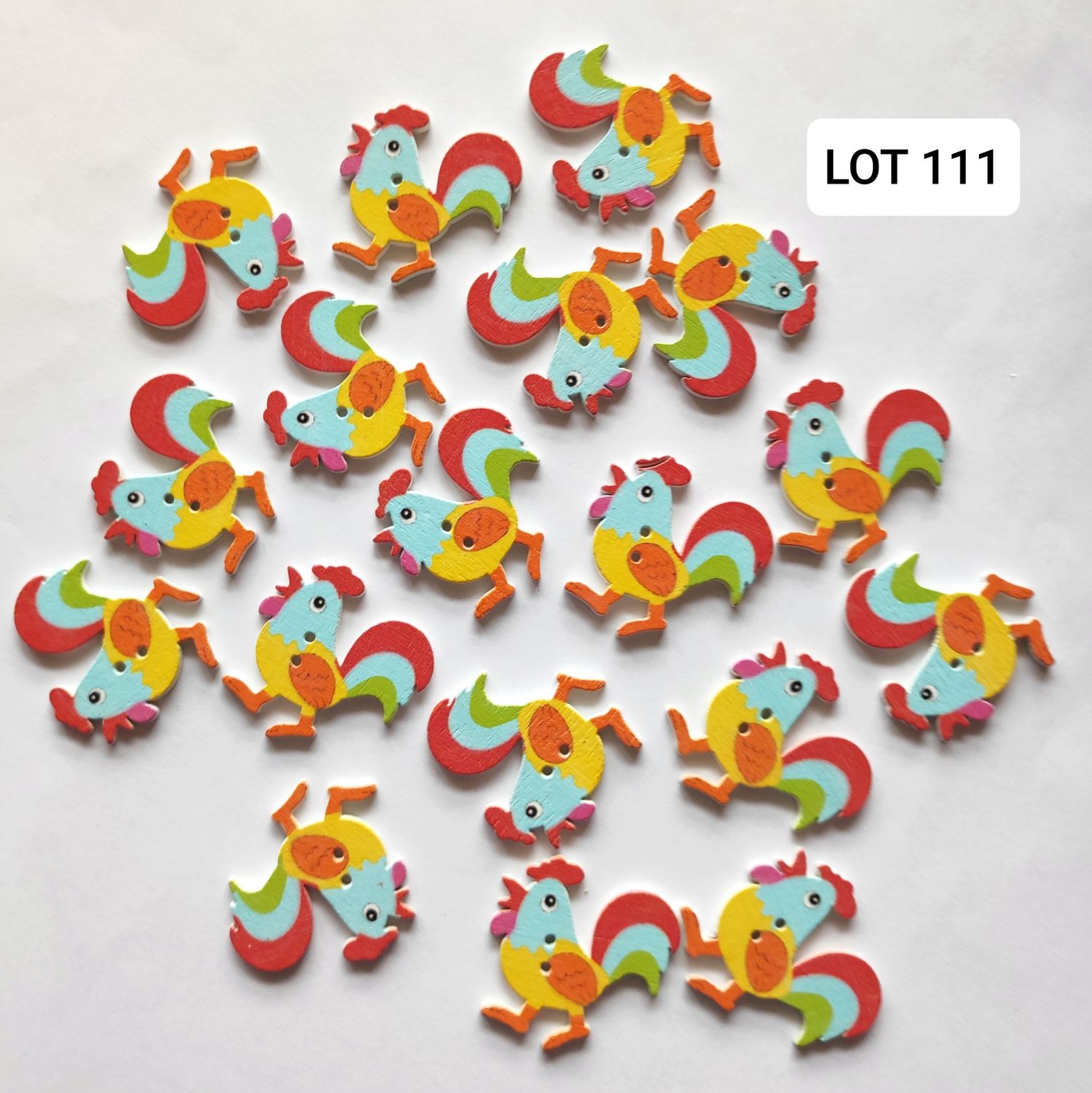  18 boutons bois coq LOT 111