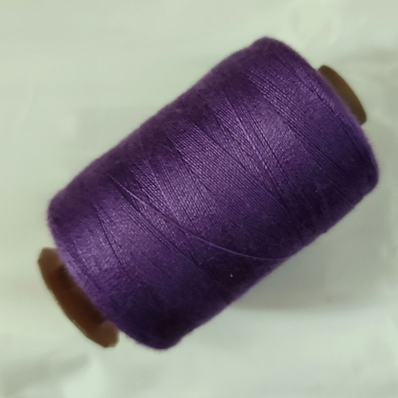 Bobine 914 mètres 100% polyester n°40/2 violet foncé 