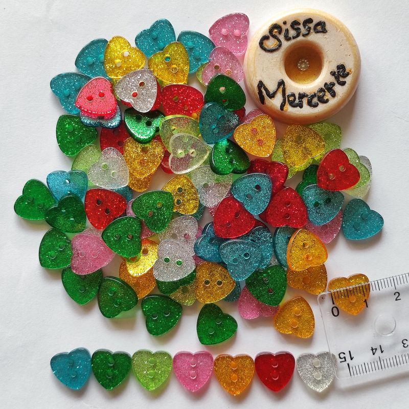 97 boutons coeur glitter LOT 126