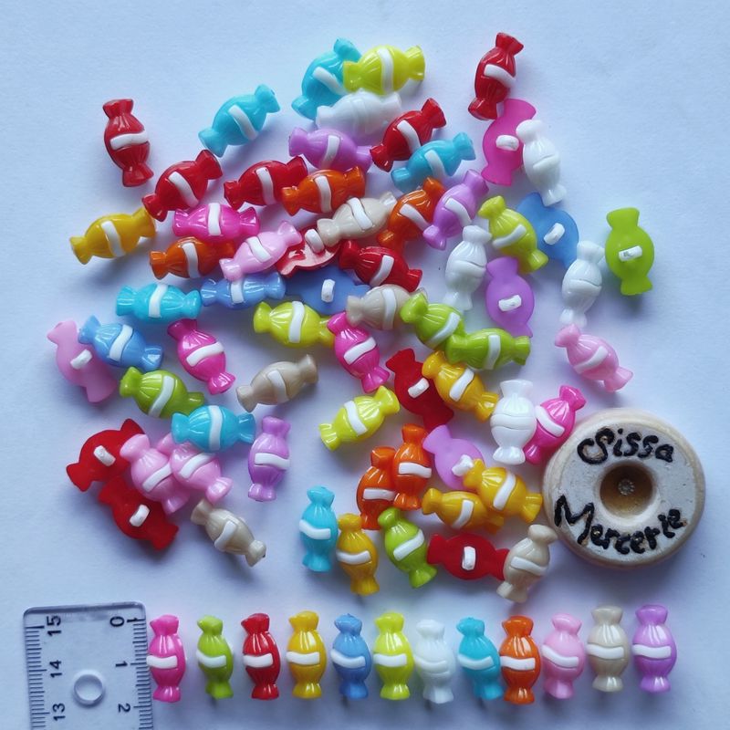75 boutons bonbons LOT 132