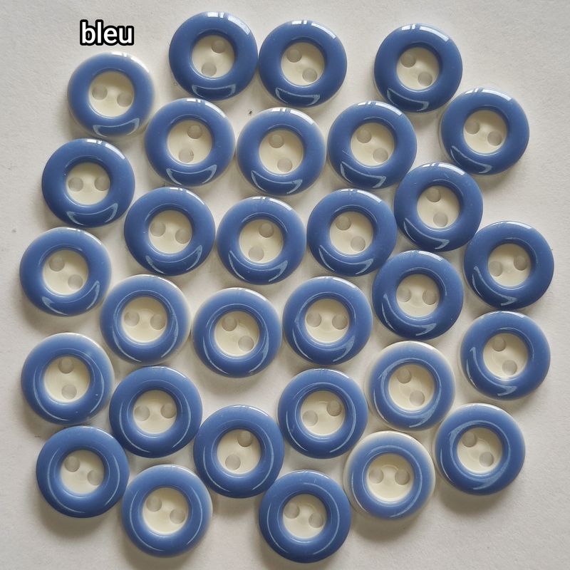 30 boutons bleu/blanc 1,3cm LOT 164