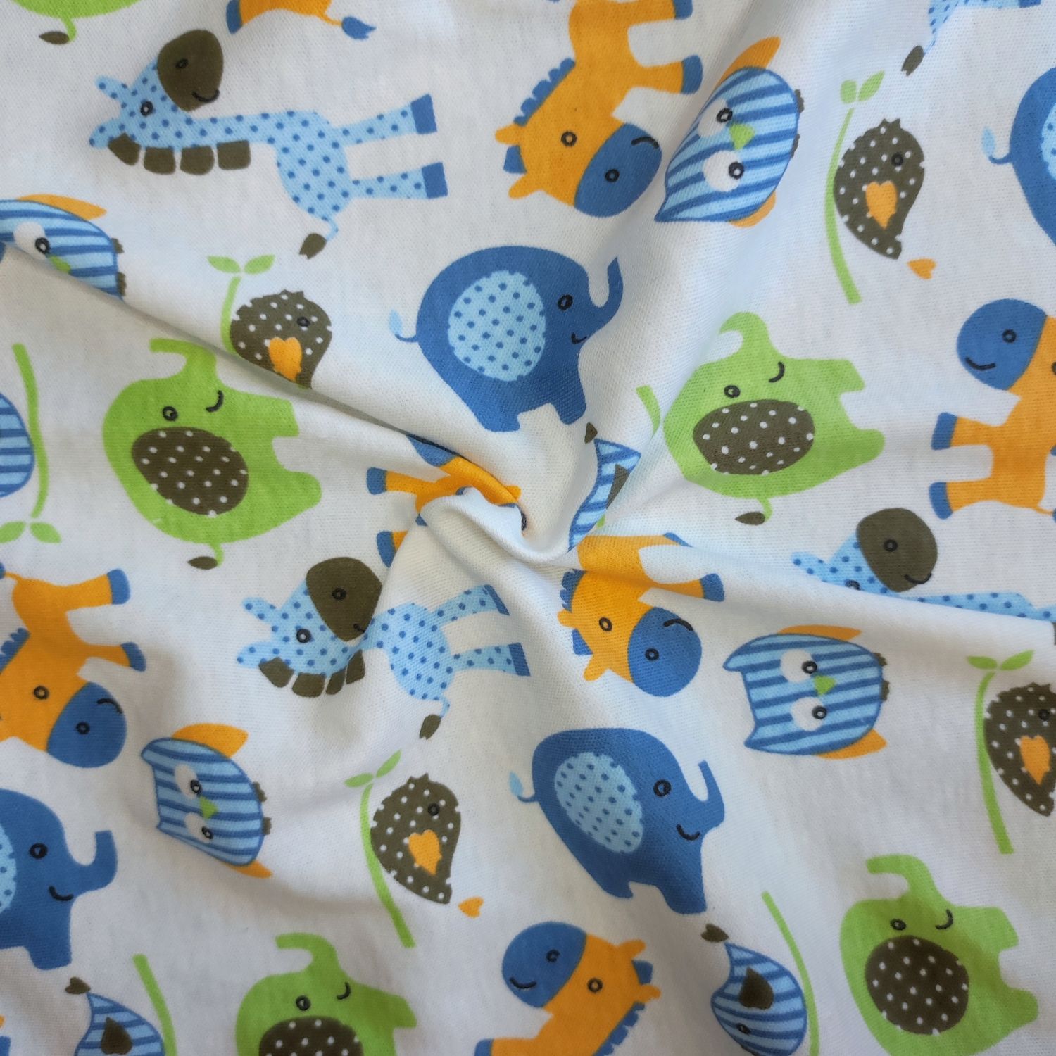 50 cm x 180 tissus imprimé animaux 100% coton jersey 145g/m²