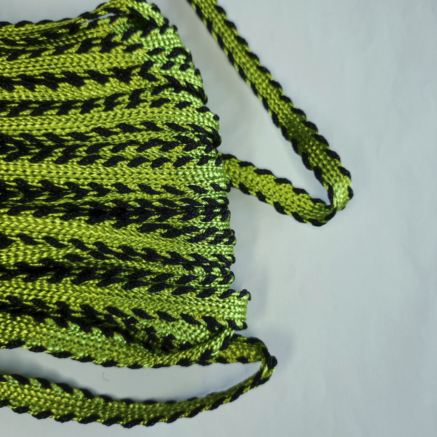 Galon 12mm noir/vert au mètre