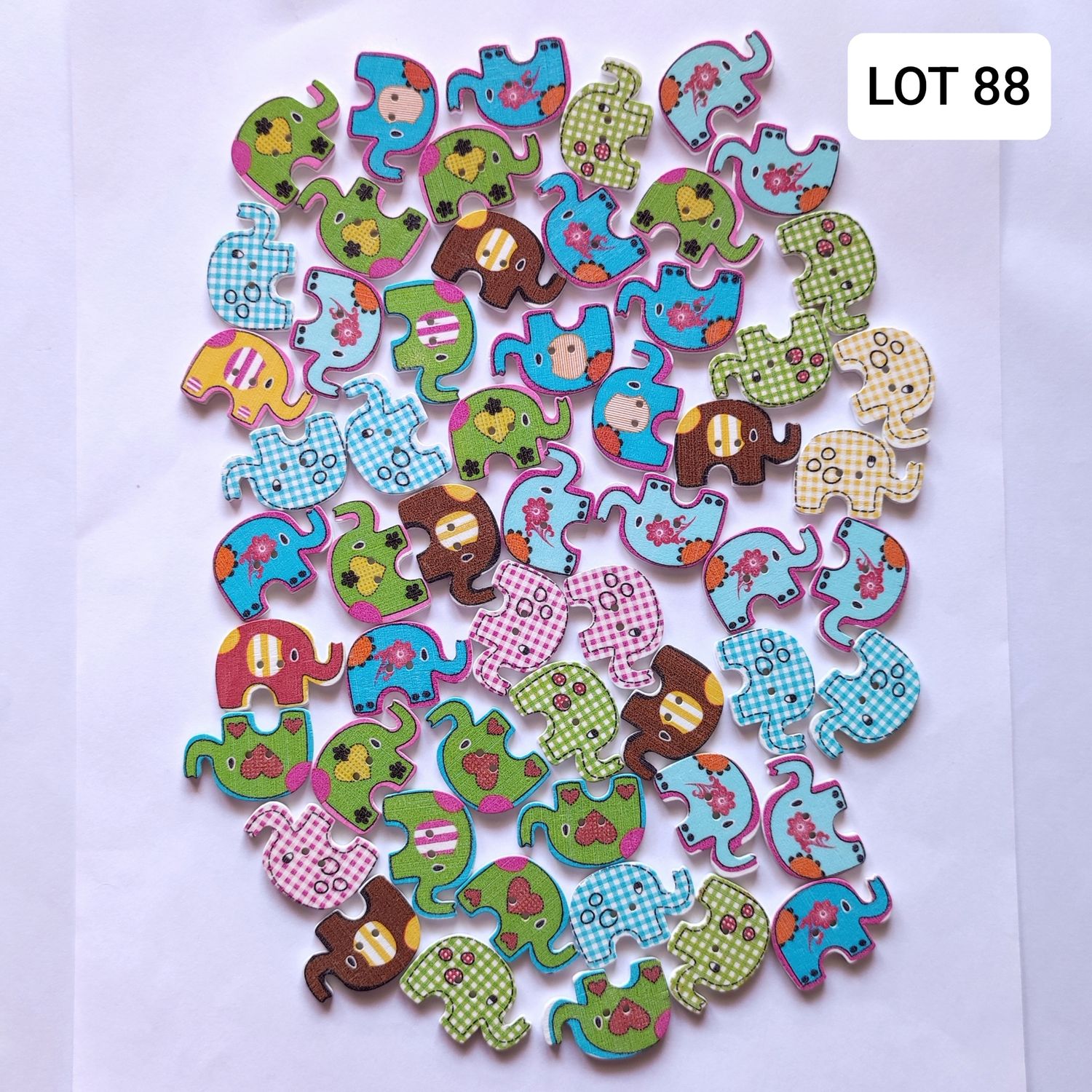  56 boutons bois éléphant LOT 88