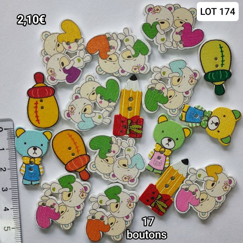 17 boutons LOT 174