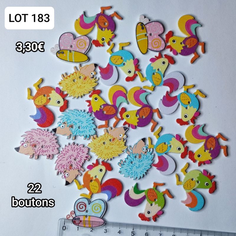 22 boutons LOT 183