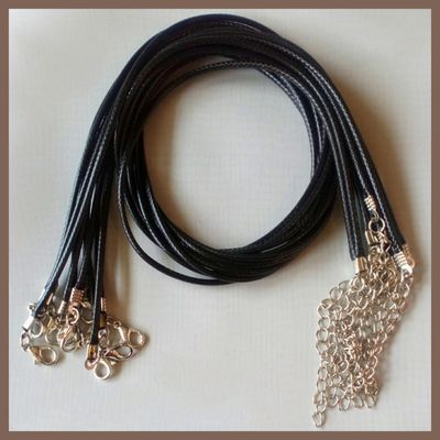 Colliers en cuir de polyester ciré