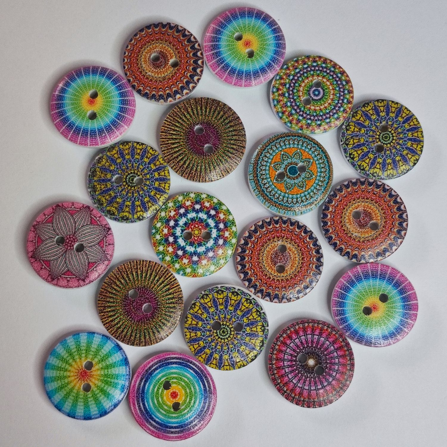 18 boutons LOT 182