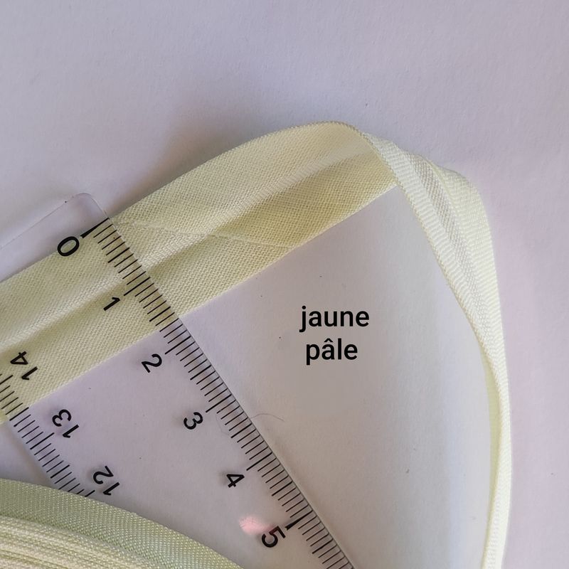 Biais coton jaune pâle Biais coton jaune pâle