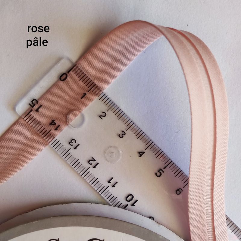 Biais coton rose pâle Biais coton rose pâle
