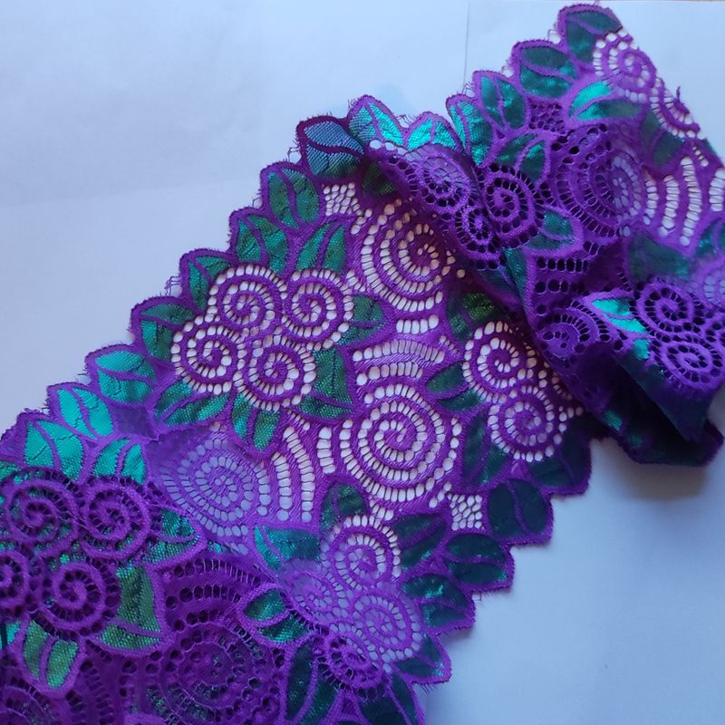 Dentelle élastique large 17,5 cm violet et vert foncé Dentelle élastique large 17,5 cm violet et vert foncé
