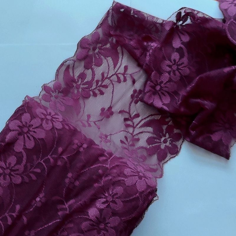 Dentelle élastique large 18 cm prune clair Dentelle élastique large 18 cm prune clair