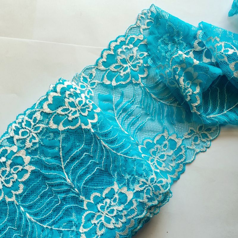 Dentelle élastique large 18 cm turquoise clair et blanc Dentelle élastique large 18 cm turquoise clair et blanc