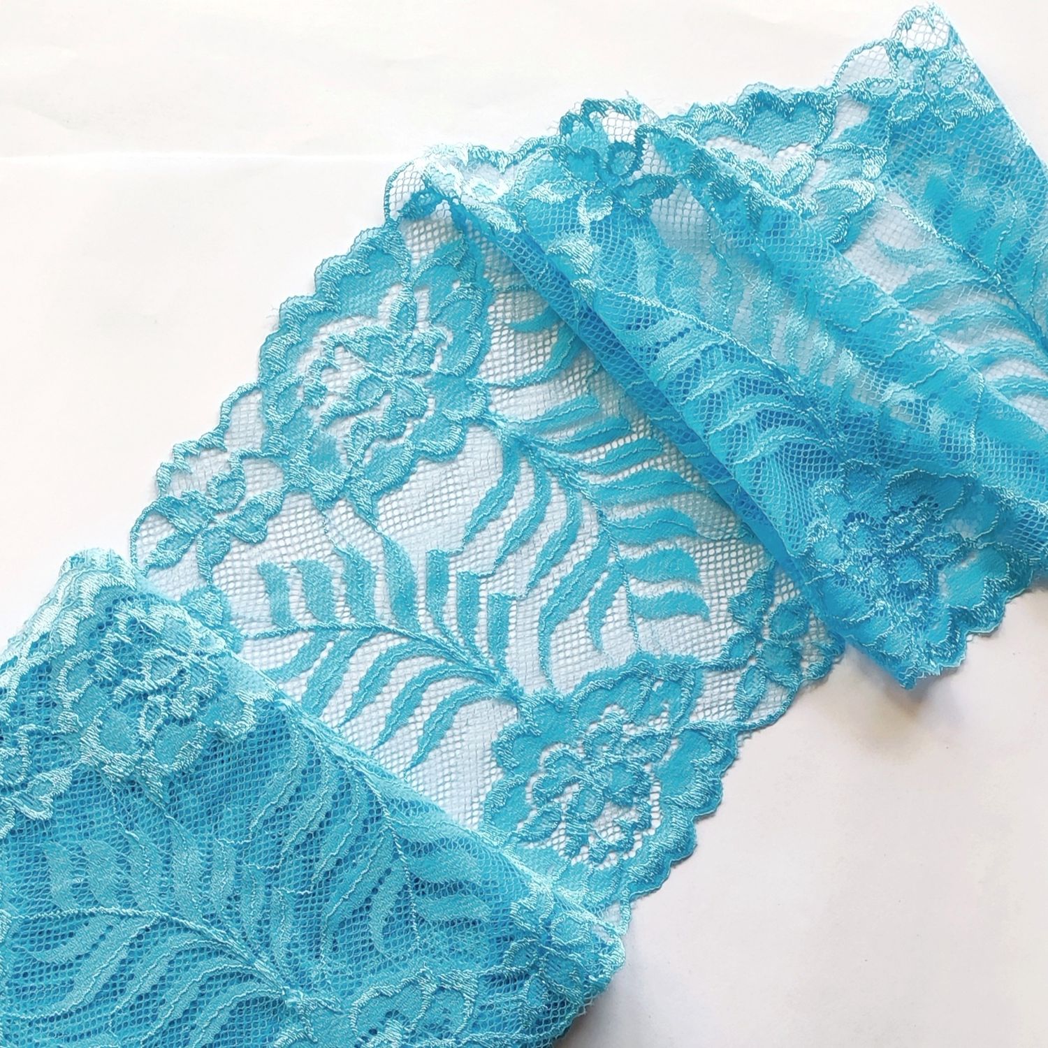 Dentelle élastique largeur 18 cm bleu
