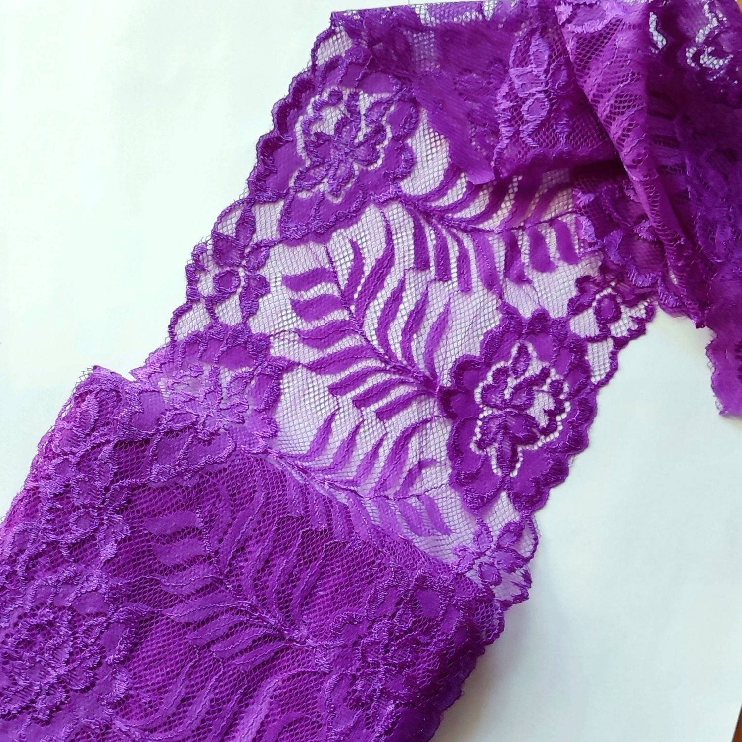 Dentelle élastique large 18cm violet foncé