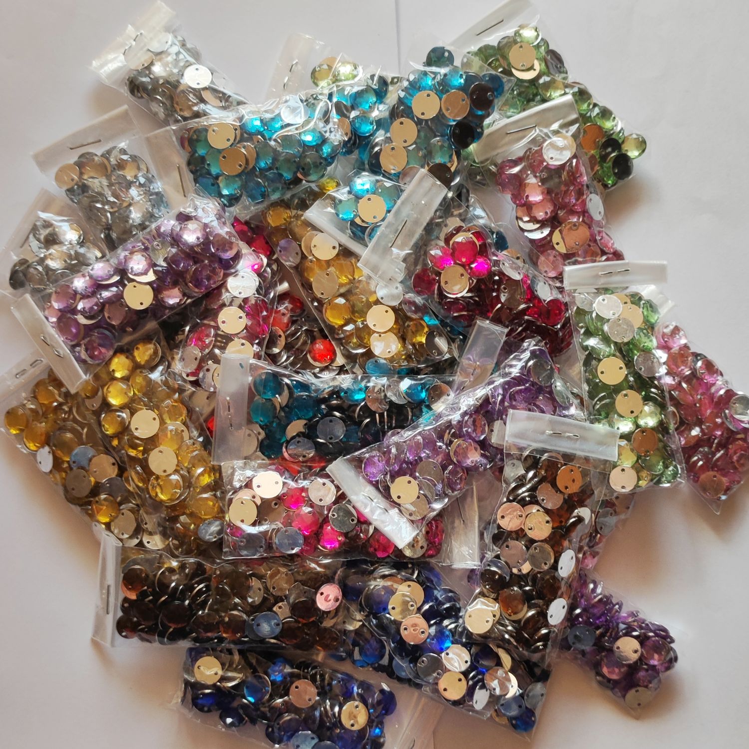 3300 strass 8mm couleurs mélangées