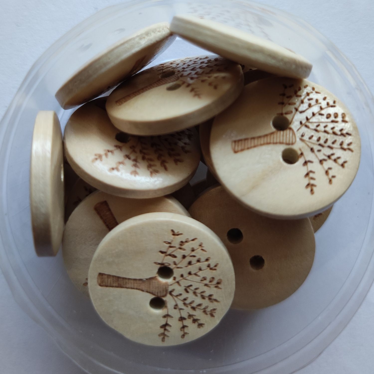 15 boutons arbres LOT 204