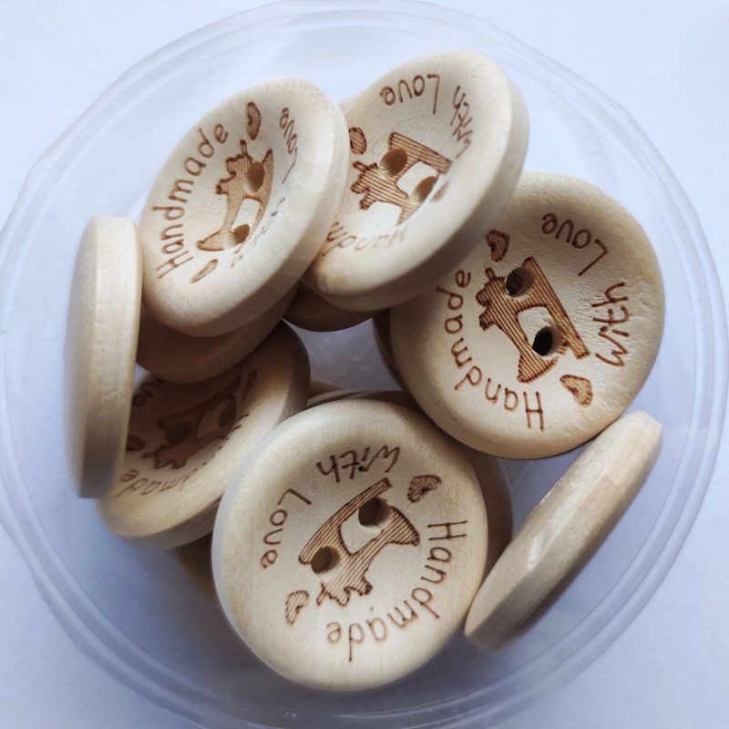 15 boutons handmade LOT 207