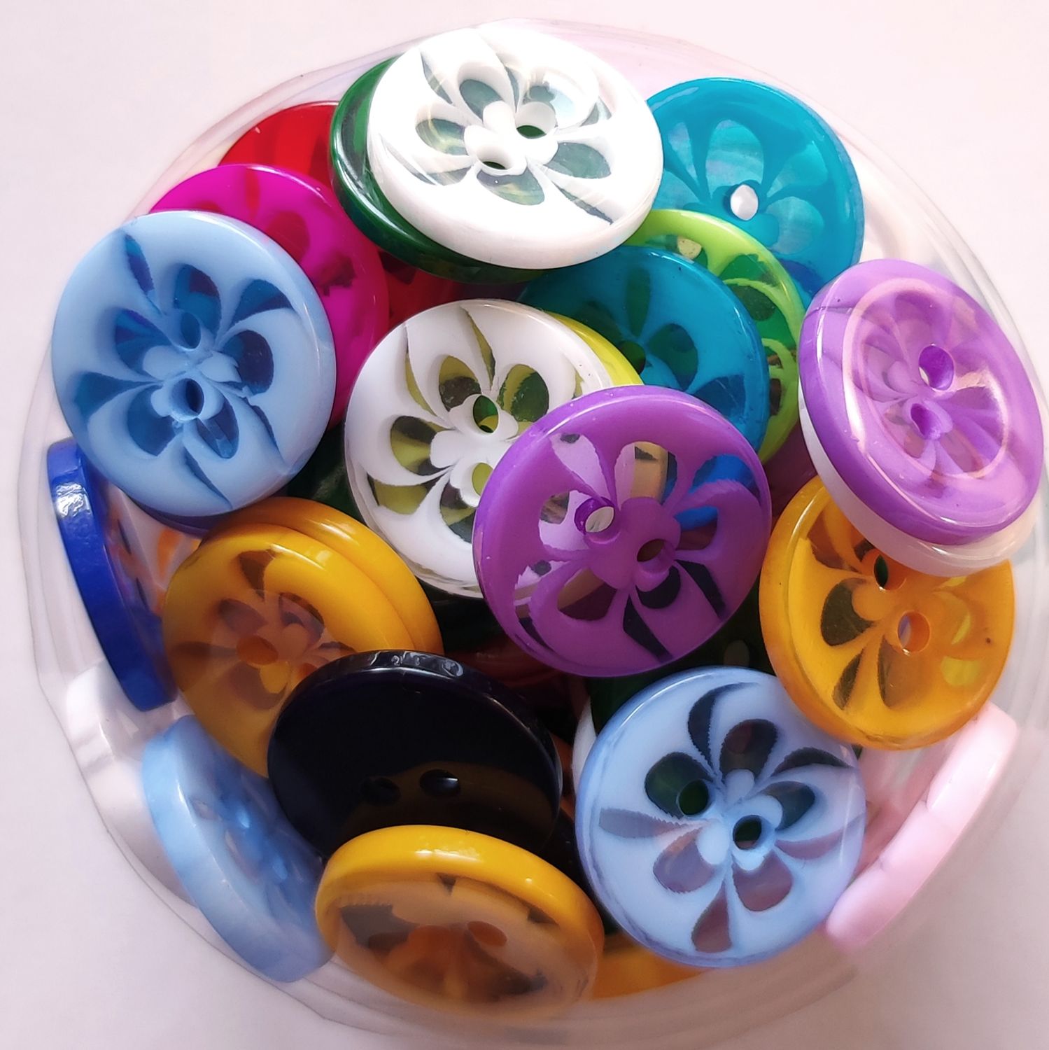 100 boutons fleurs colorés LOT 214