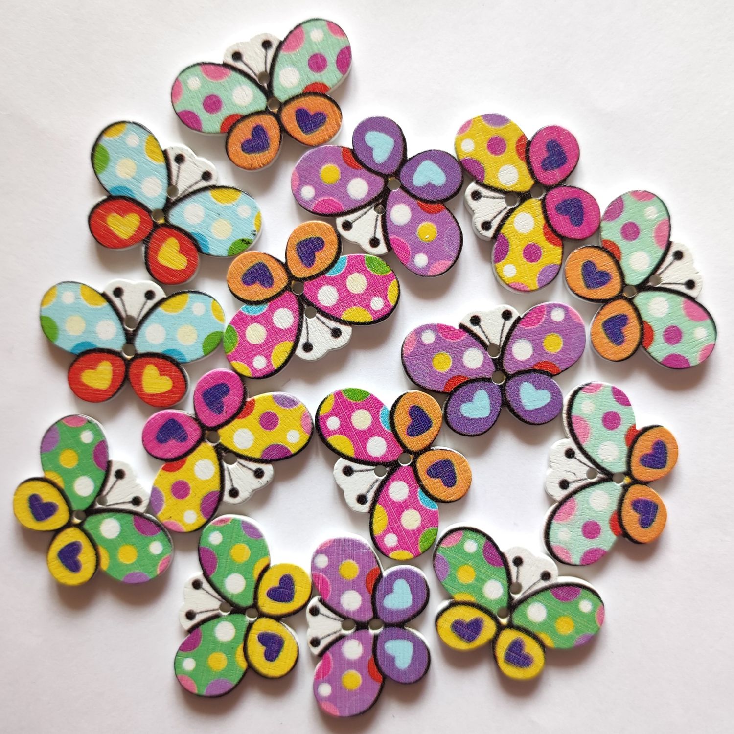 15 boutons papillon LOT 219