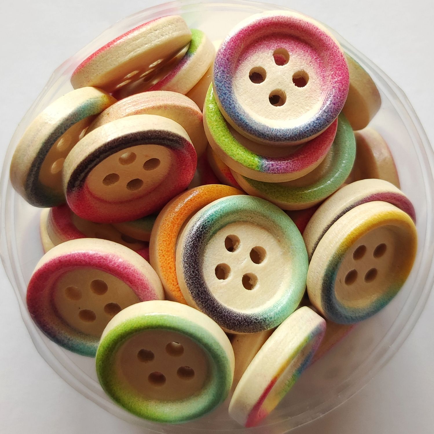 45 boutons rond 1,5 cm LOT 232