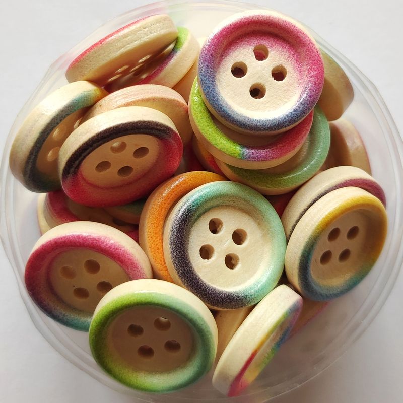45 boutons rond 1,5 cm LOT 232