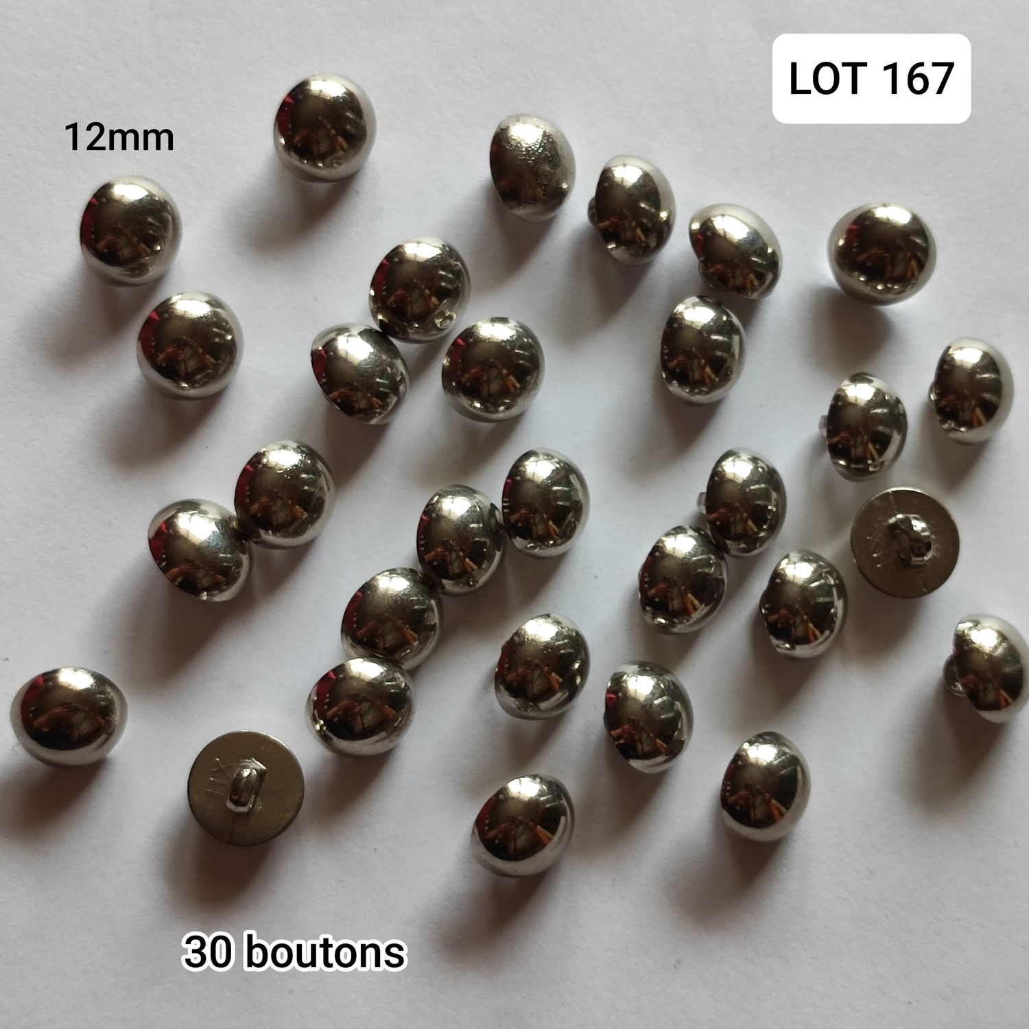 30 boutons demi boule 12mm LOT 167