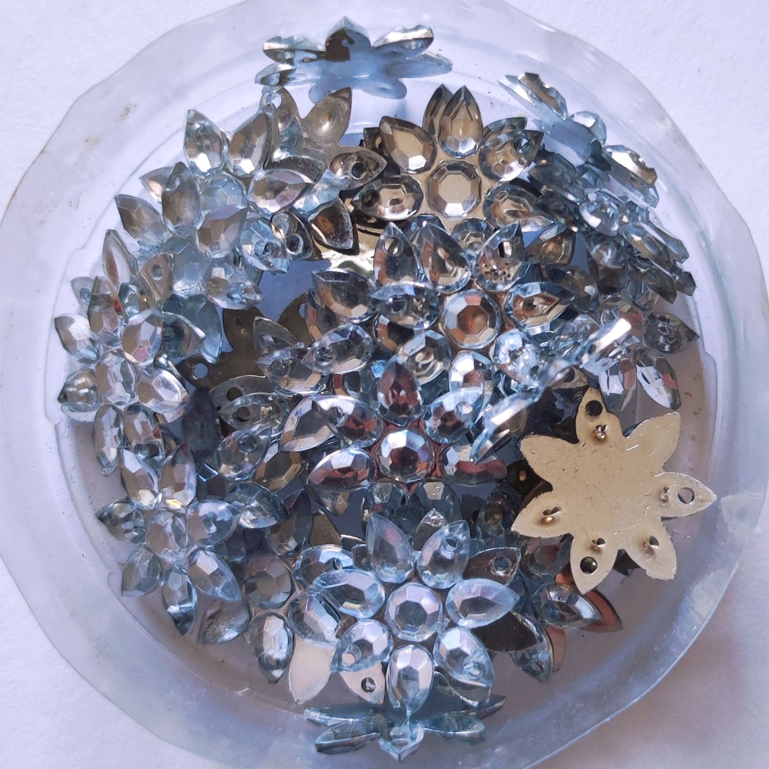 80 strass "fleur" argenté