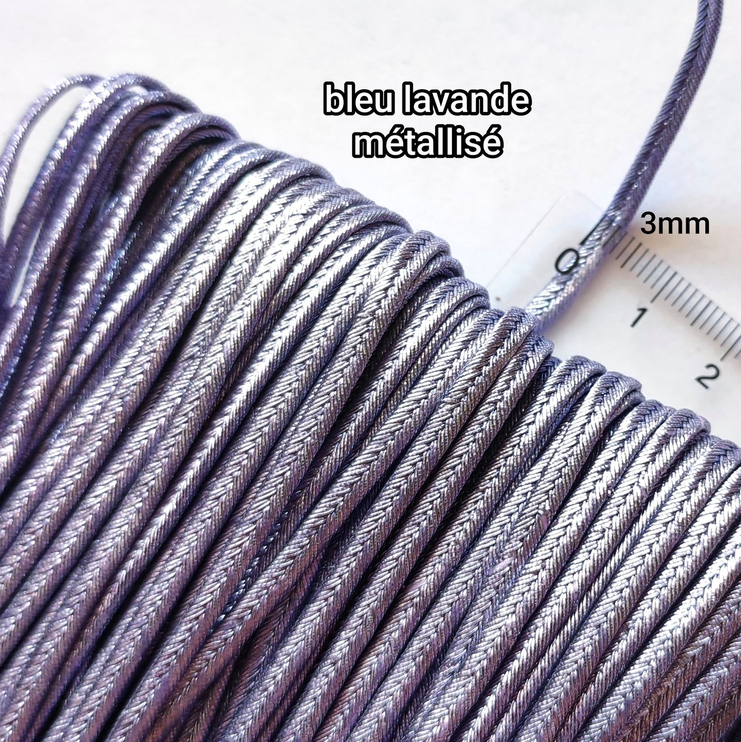 Soutache bleu lavande métallisé 3mm
