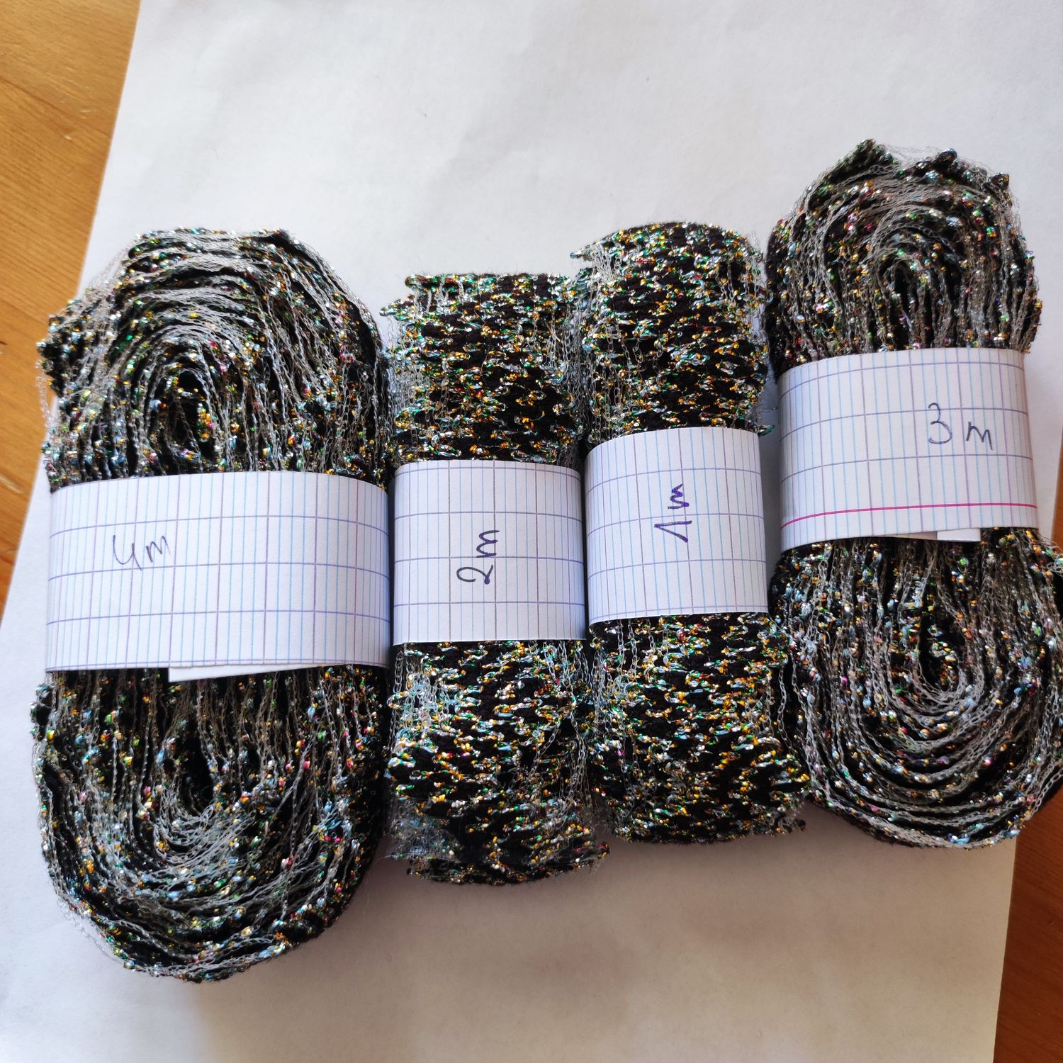 Galon noir /bleu /doré brillant (10 mètres)