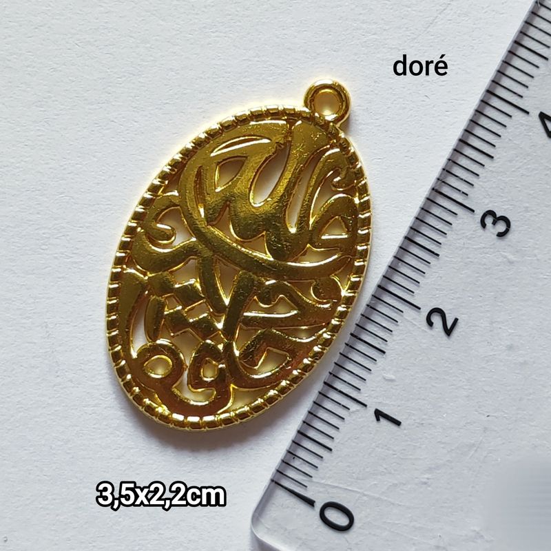 Pendentif "écriture arabe" doré