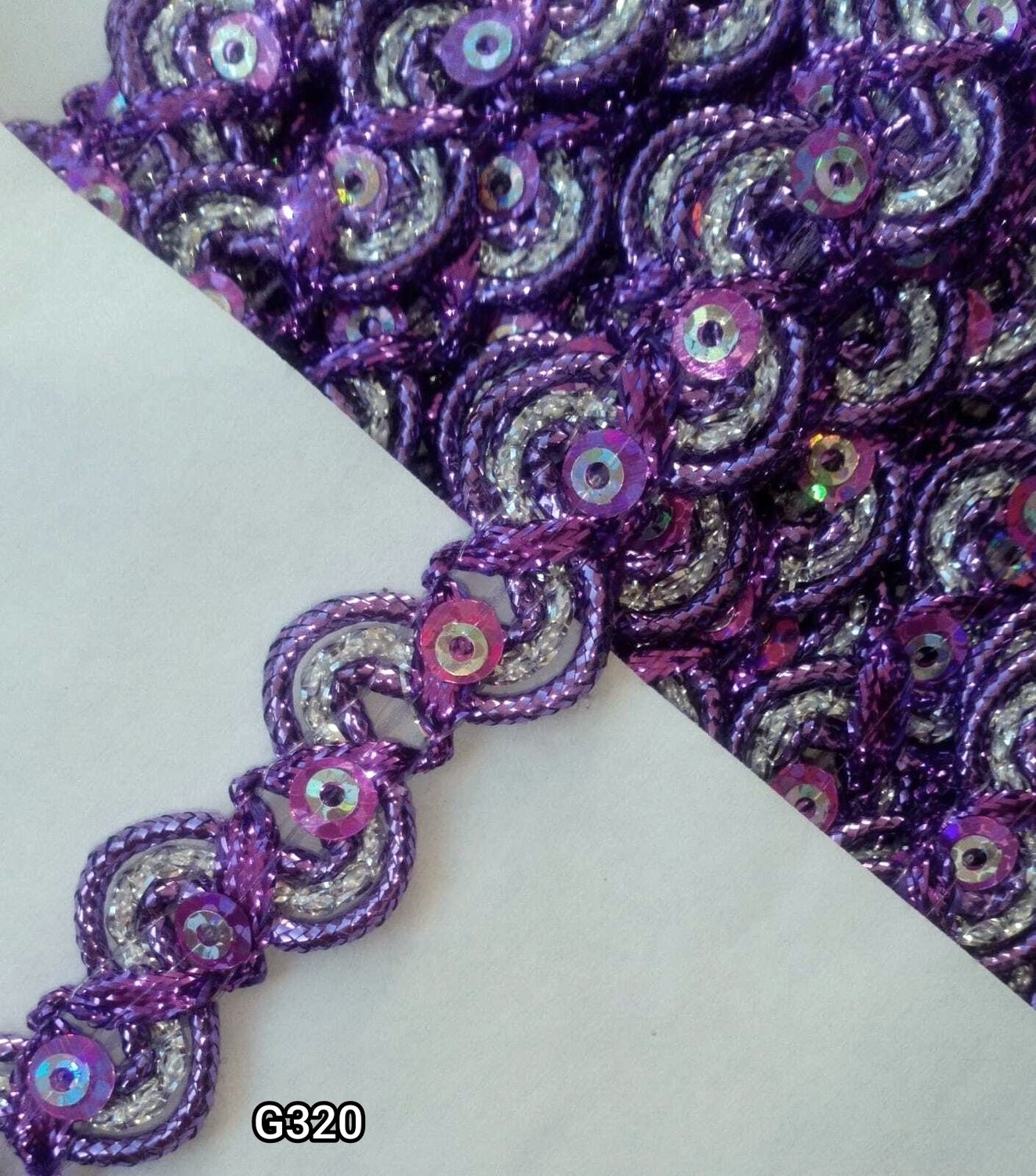 Galon violet clair avec strass 1,5 cm