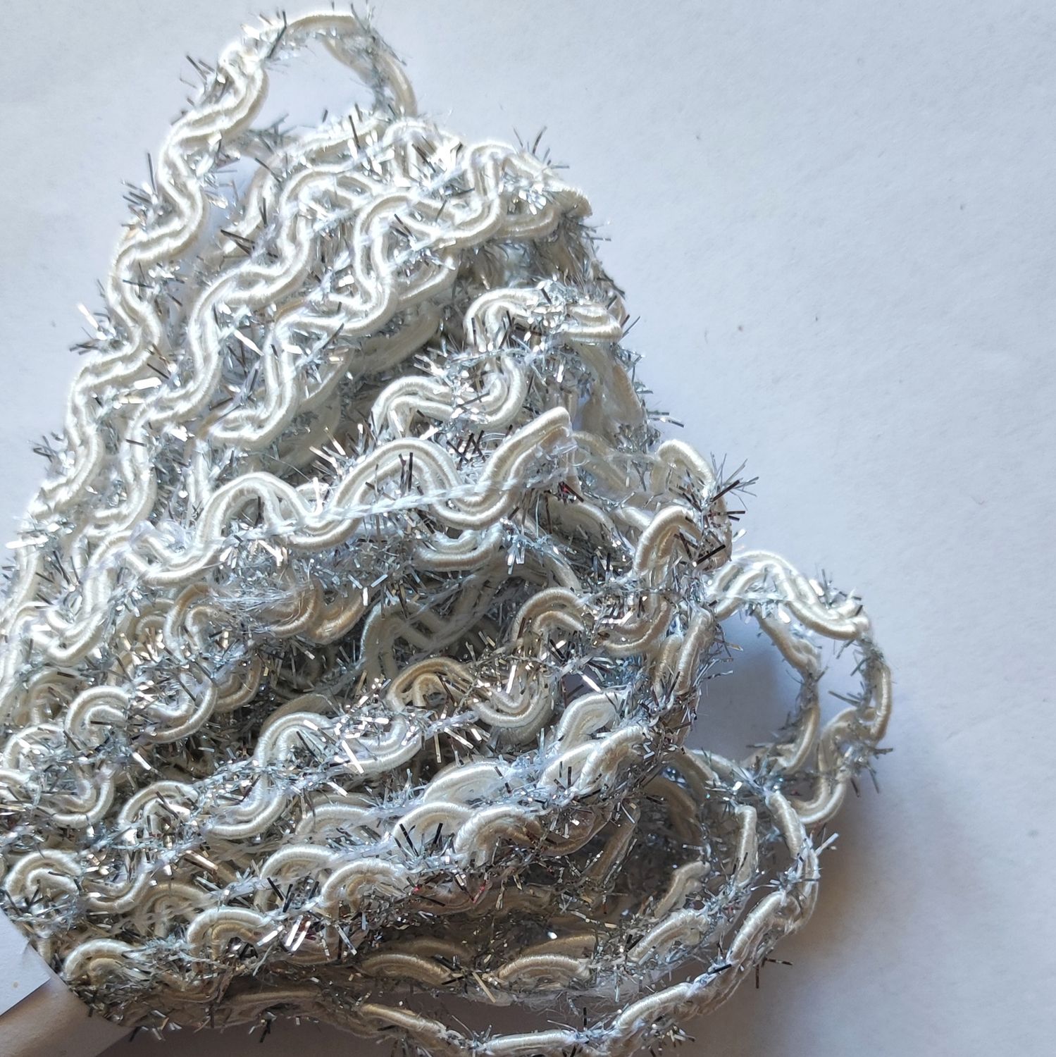 Galon écru /argenté 1cm (10 mètres)