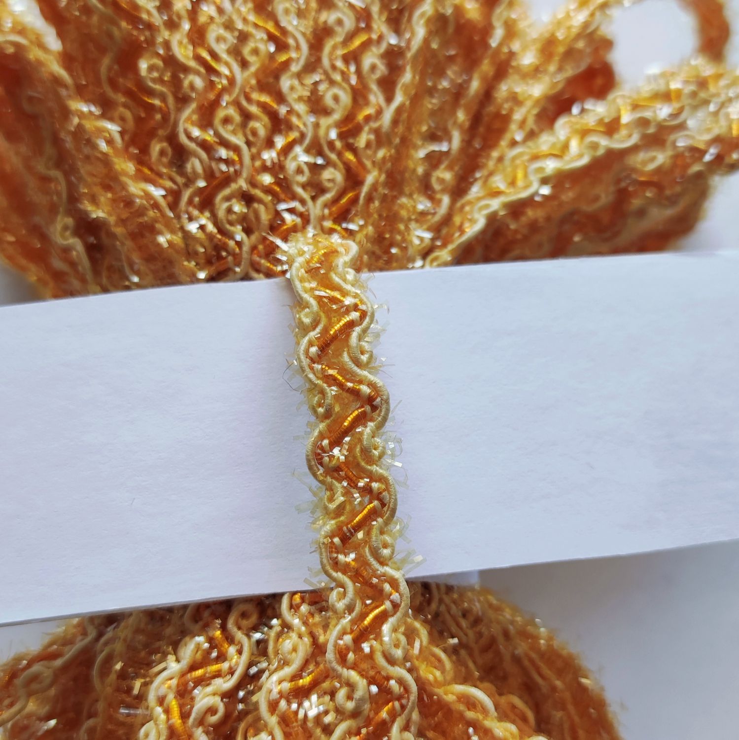 15 mètres de Galon jaune/orange 8mm 