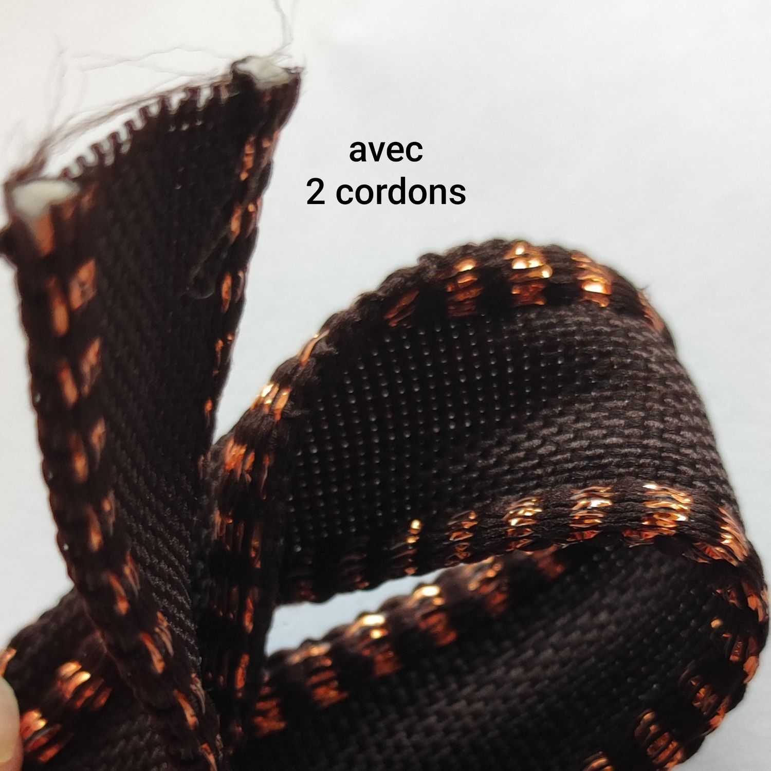 10 mètres de Ruban marron bord cuivré 1,8cm 