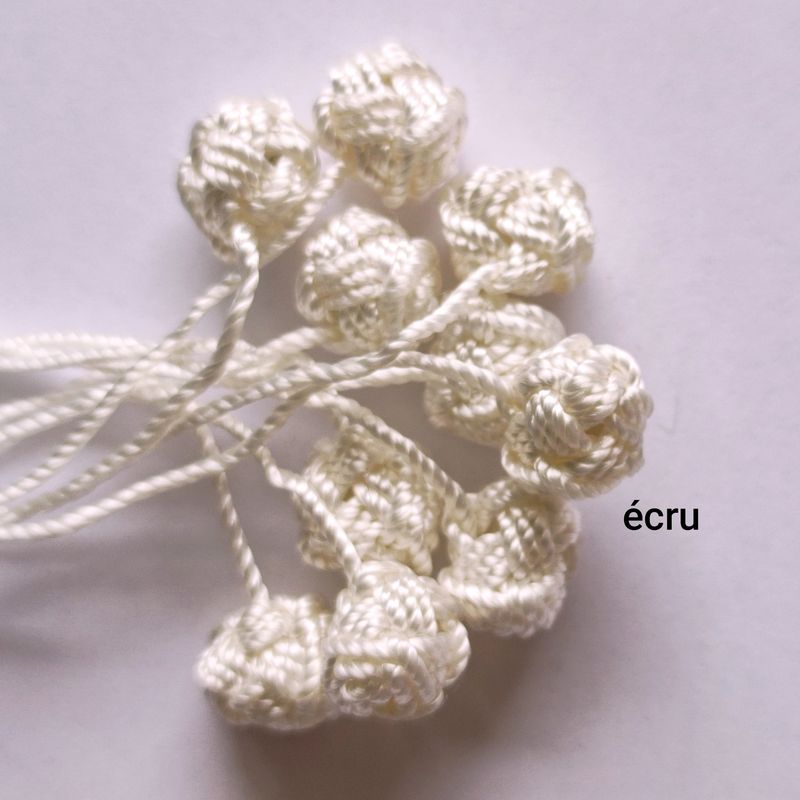 9 boutons caftan écru 