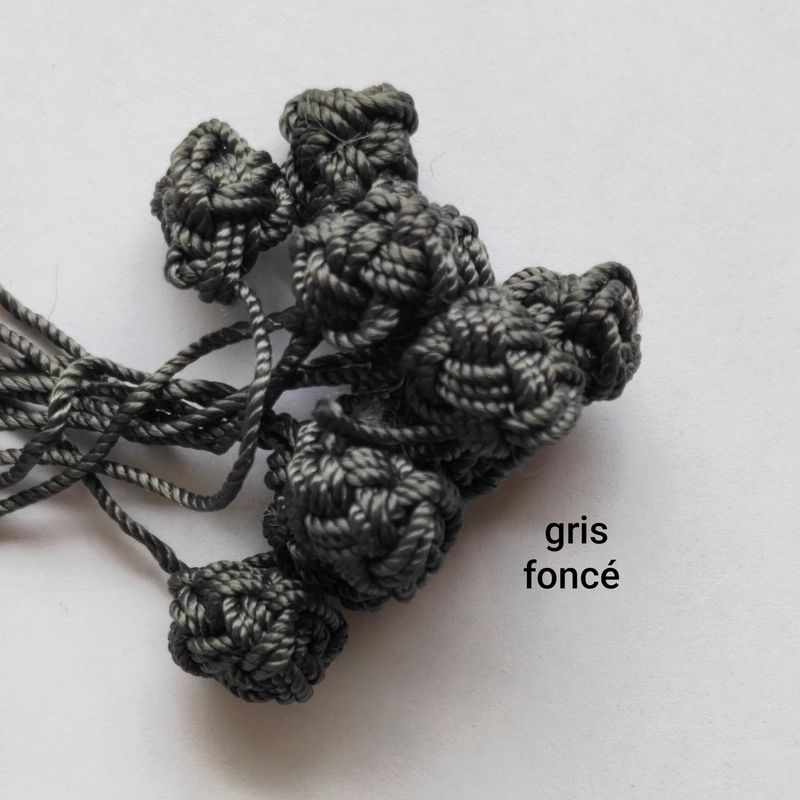 10 boutons caftan gris foncé 