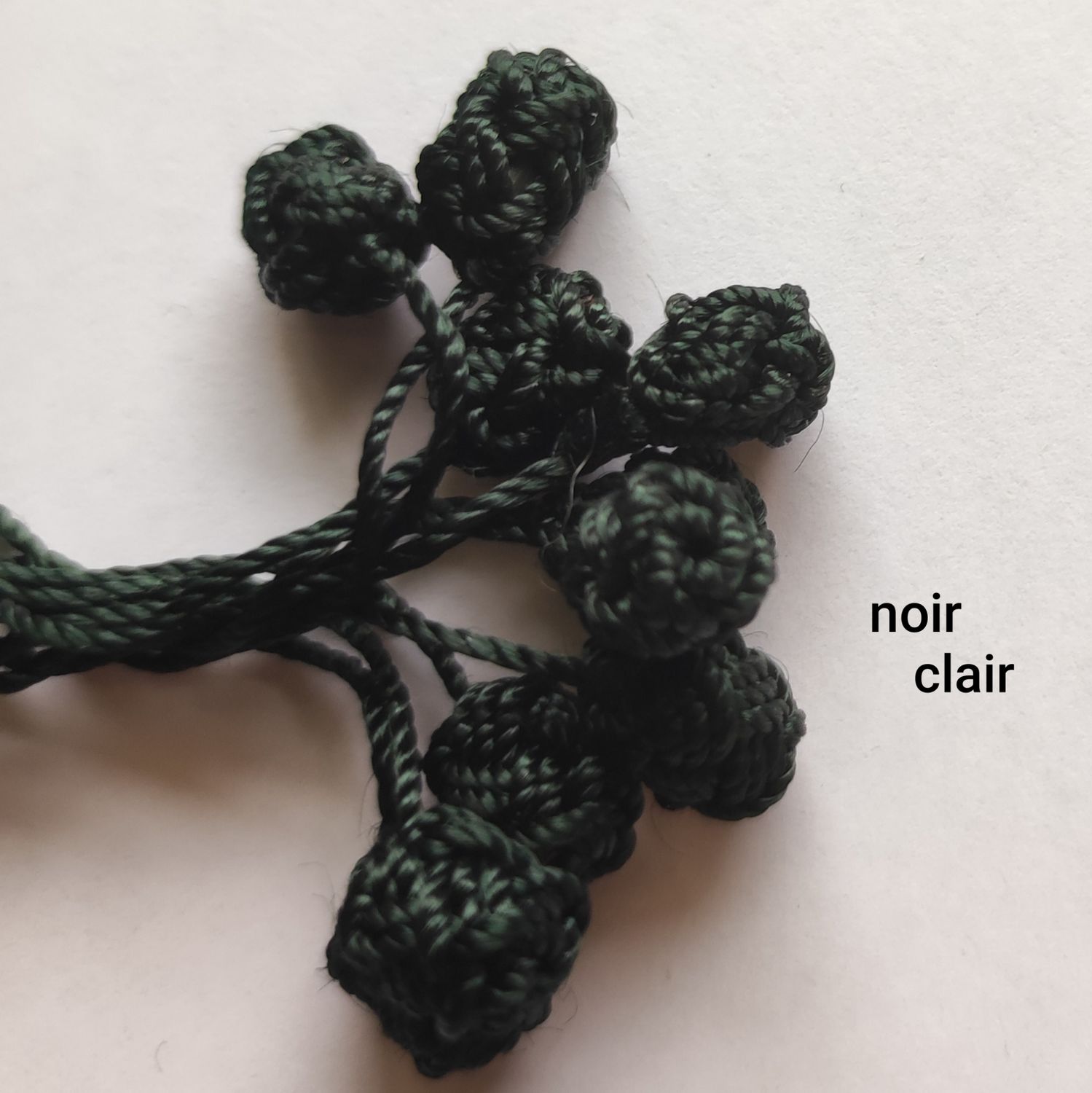 10 boutons caftan noir clair